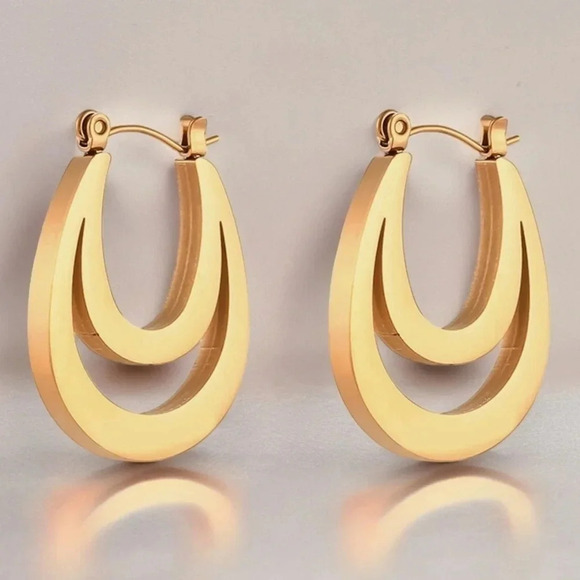 🆕️Minimalist U-Shaped Crescent Moon 🌙 Hoop Earrings - 316L Stainless Steel ✨ - Picture 1 of 13